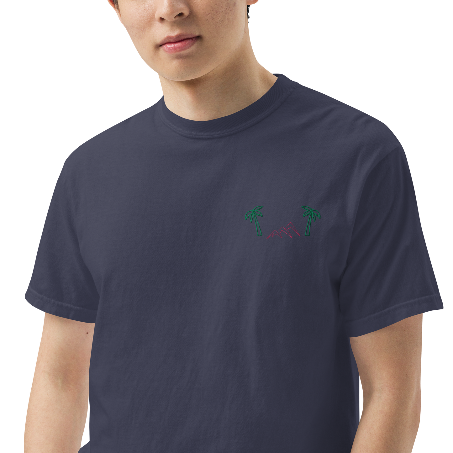 Men’s garment-dyed heavyweight t-shirt